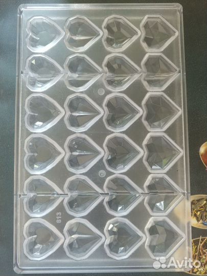 Поликарбонатная форма для шоколада