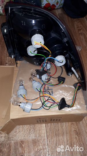 Задняя левая фара priora 1