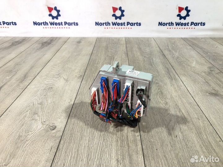 Блок предохранителей Kia Carens минивэн D4EA