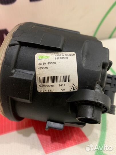 Фара противотуманная передняя Nissan Note E11