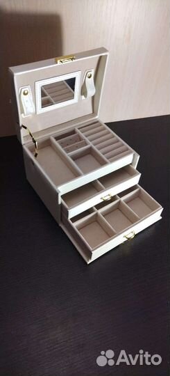 Это шкатулка подарок для мамы супруги или сестры