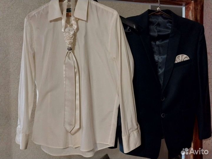 Рубашка, костюм,галстук