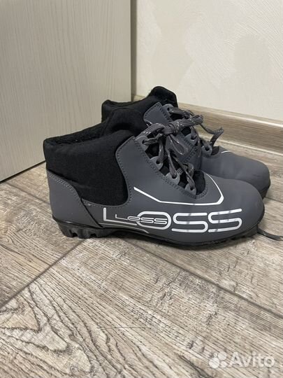 Лыжные ботинки Loss 38 размер. Состояние отличное