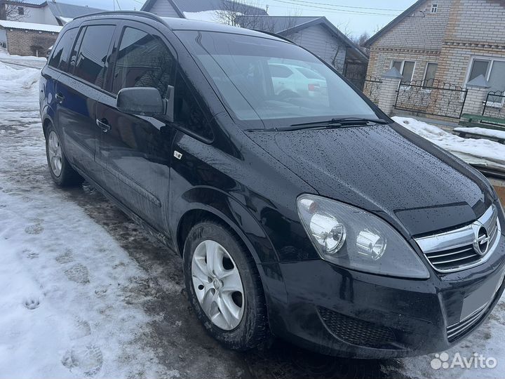 Opel Zafira 1.8 МТ, 2012, 260 000 км