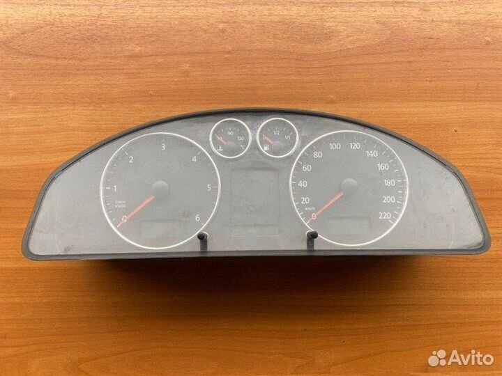 Панель приборов Vw Transporter T5 AXE 2004