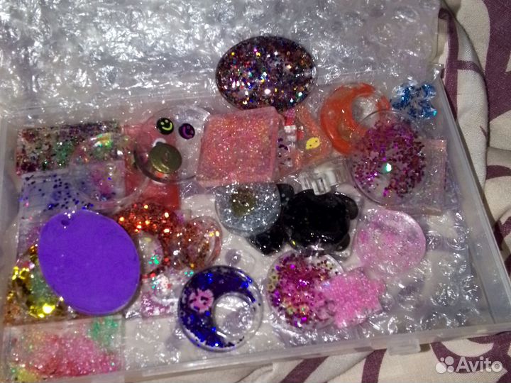 Брелки также чехлы из смолы ручной работы