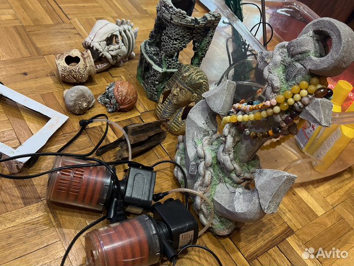 Декорации для аквариума,фильтры и компрессор