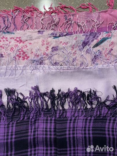 Палантины, шарфы, платки (цены в тексте)