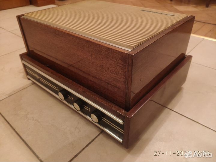 Музыкальный центр