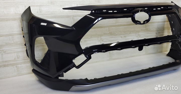 RAV4 -5 Передний бампер верх+низ без дефектов бу