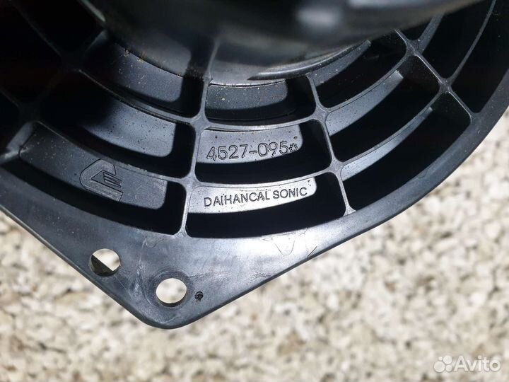 Моторчик печки Альмера Классик