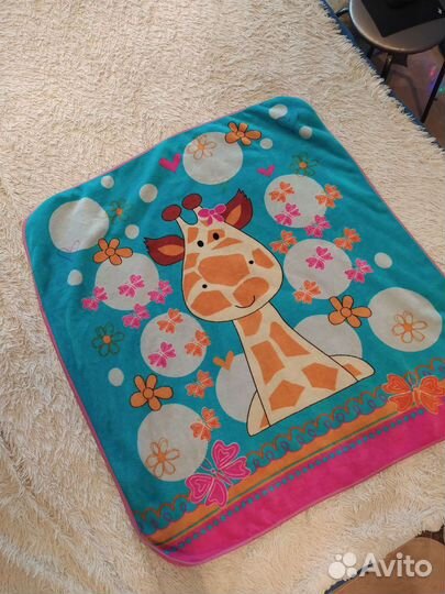 Плед с жирафиком