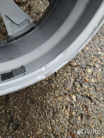 Диск литой Лексус