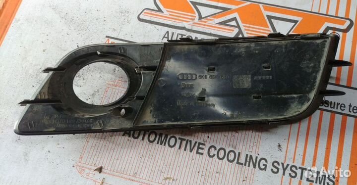 Рамка противотуманки левая audi a4b8