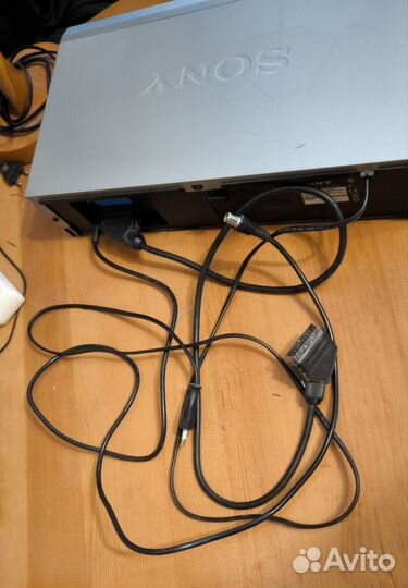 Видеомагнитофон sony