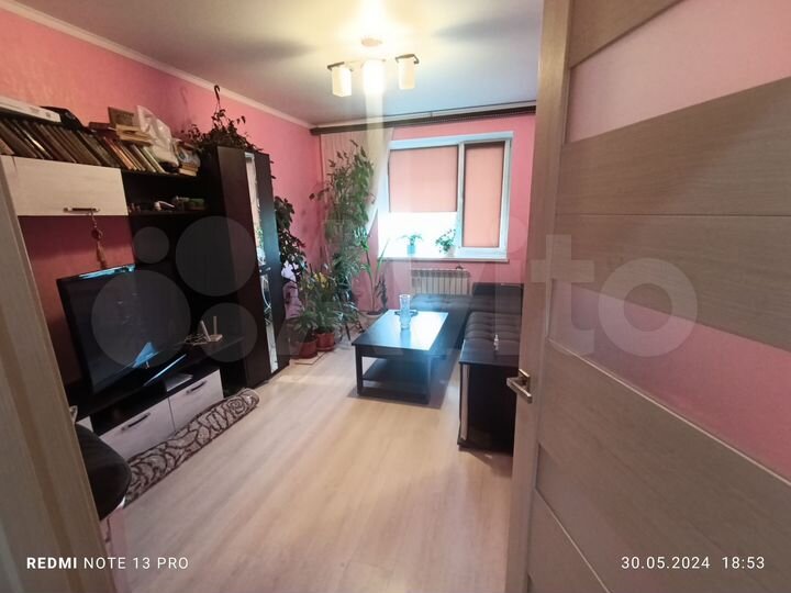 2-к. квартира, 49 м², 2/4 эт.