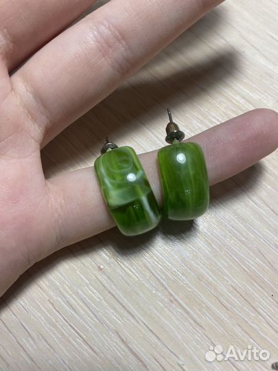 Бижутерия, значки