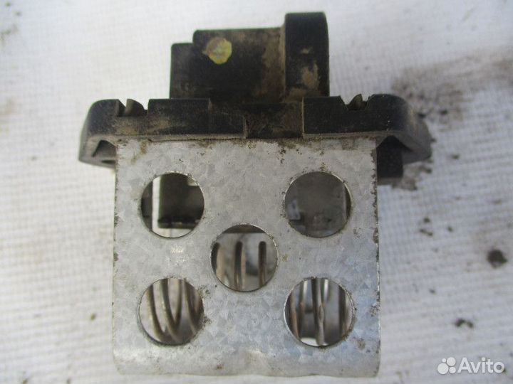 Резистор печки Renault Duster 1 HS