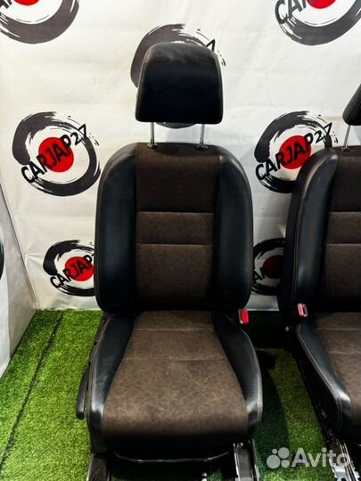 Сидение комплект Honda Fit Shuttle GG7 L15A 2013