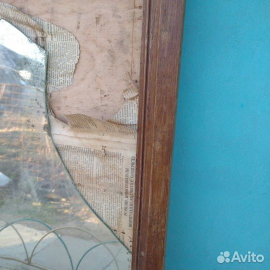 Старинное зеркало