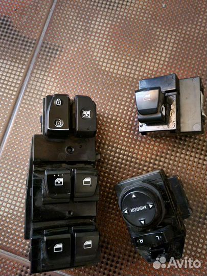 Кнопка стеклоподъемника солярис