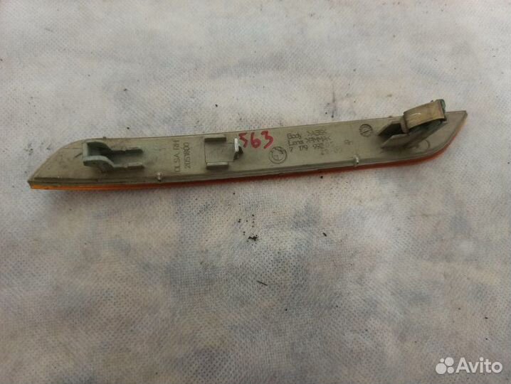 Светоотражатель передний правый Bmw X5 E70 E71