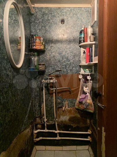 Комната 11 м² в 5-к., 2/5 эт.