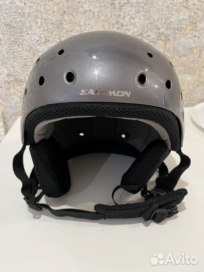 Горнолыжный шлем