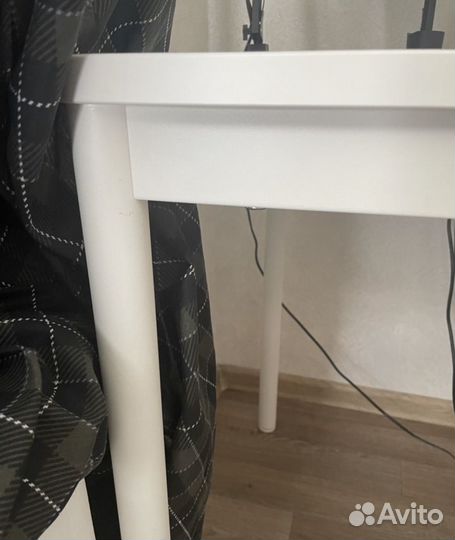 Стол IKEA tommaryd (без столешницы)