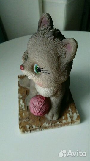 Котёнок с клубком Талисман Нового года