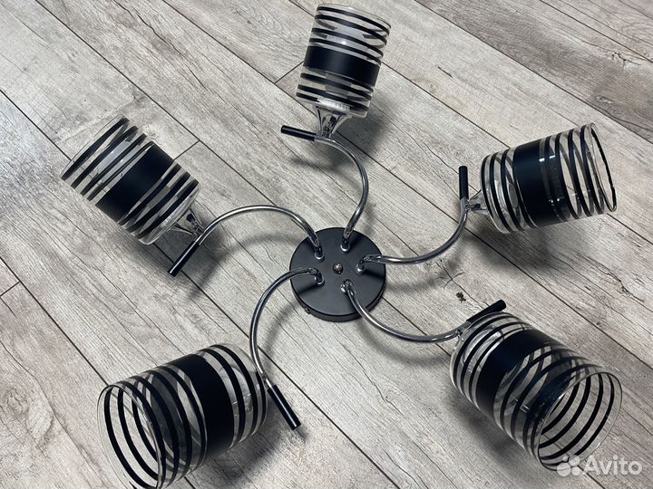 Люстра потолочная