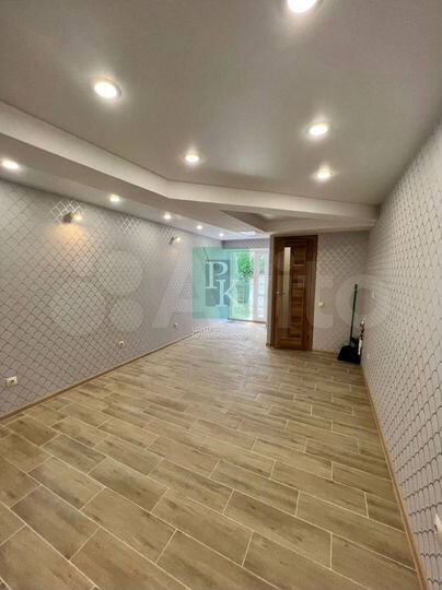 Помещение свободного назначения на Колобова