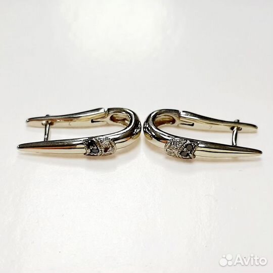 Золотые серьги с бриллиантами