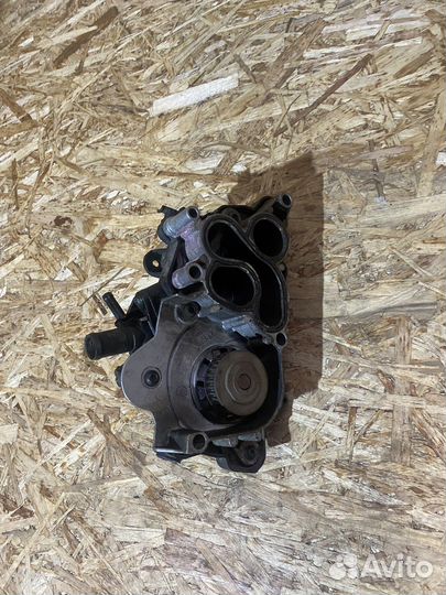 Помпа Термостат Skoda Octavia A7 13-21