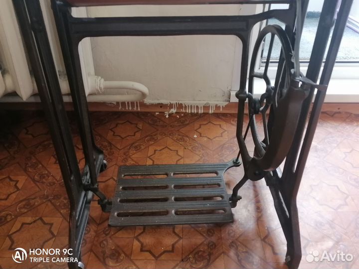 Швейная машинка