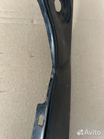 Кронштейн теллевизора правый VW Scirocco