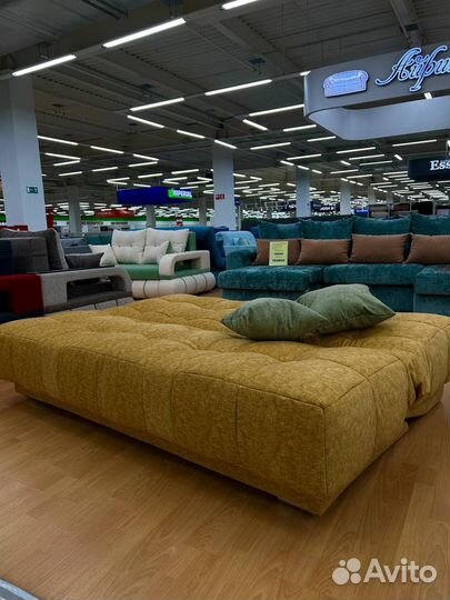 Прямой новый диван