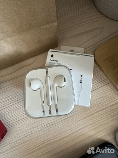 Наушники earpods