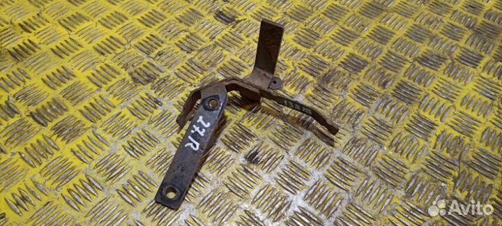 Держатель правый Man Tgl Tgm