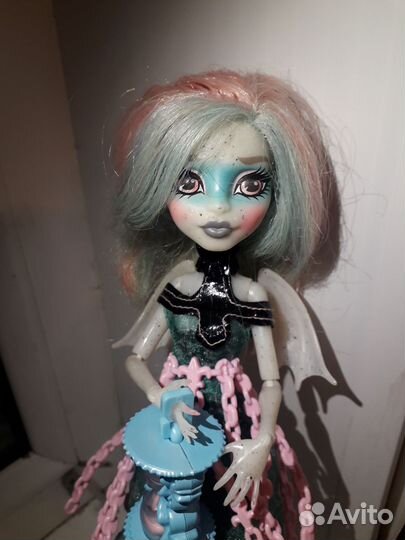 Кукла монстер хай Рошель призрачно