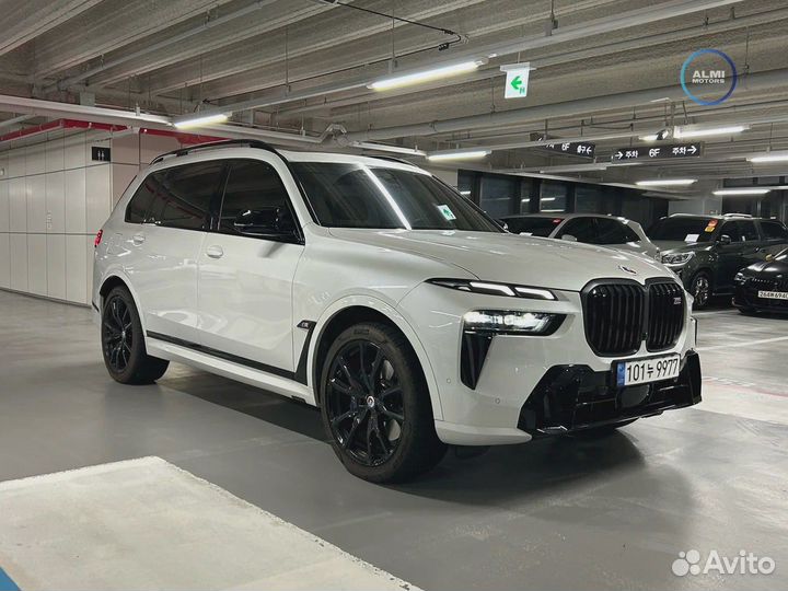 BMW X7 4.4 AT, 2023, 7 000 км