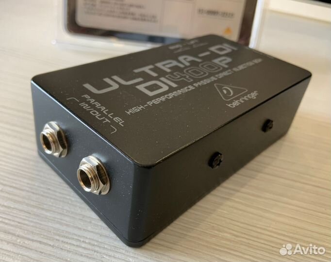 DI-box Behringer Ultra DI400P