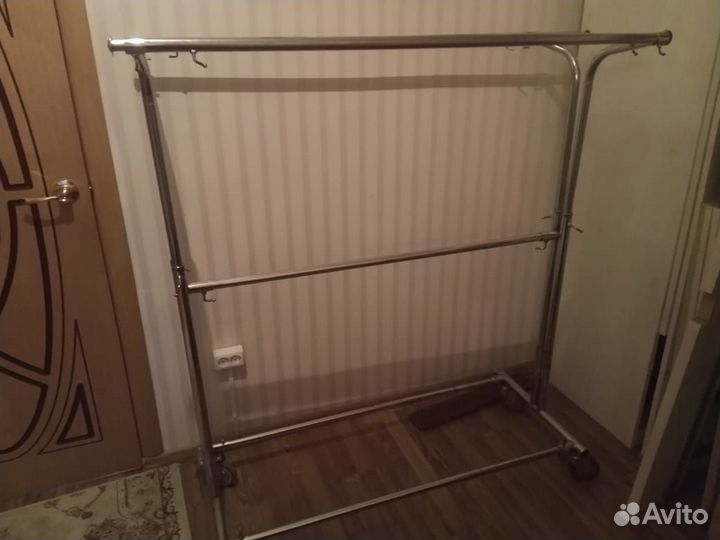 Вешалка напольная двухсторонняя для одежды