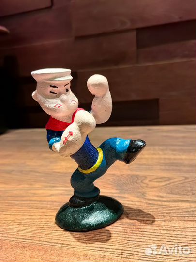 Чугунная статуэтка моряка боксера