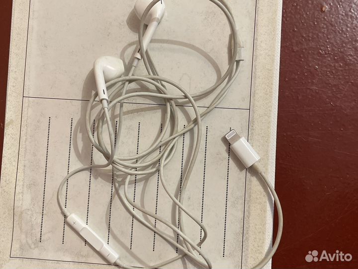 Наушники apple earpods