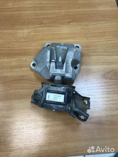 Опора кпп левая Solaris Rio