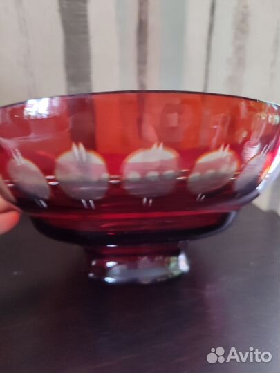 Ваза -салатник Красное стекло