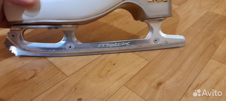 Фигурные коньки edea chorus 245