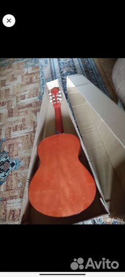 Новая гитара Yamaha C40 c анкером / обмен