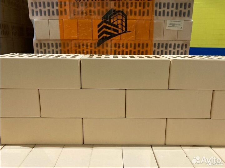 Кирпич лицевой светлый желтый
